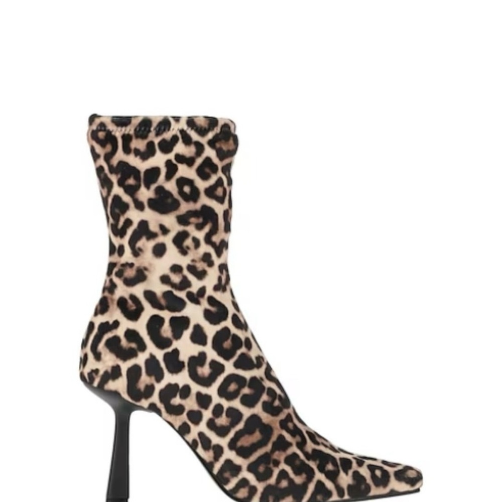 New Steve Madden Leopard Print Ankle Boots